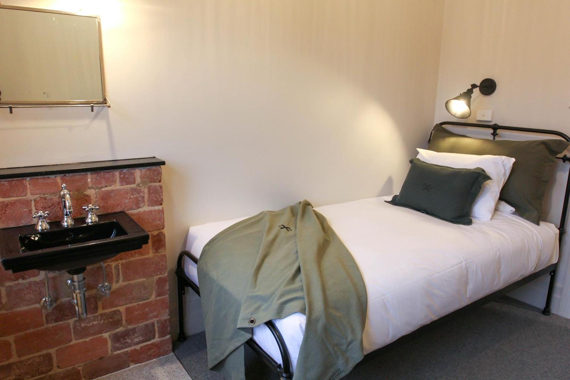 Alpine Hotel, Eat Drink Sleep Warburton Esterno foto